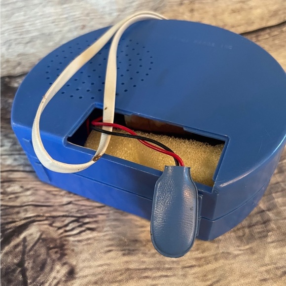 Vintage 1983 Care Bears Playtime Products, Inc. Blue AM RADIO TENDERHEART Bear - Picture 10 of 13